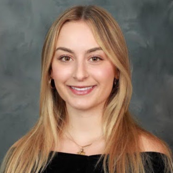 Meet your Posher, Josie - Picture 1 of 1